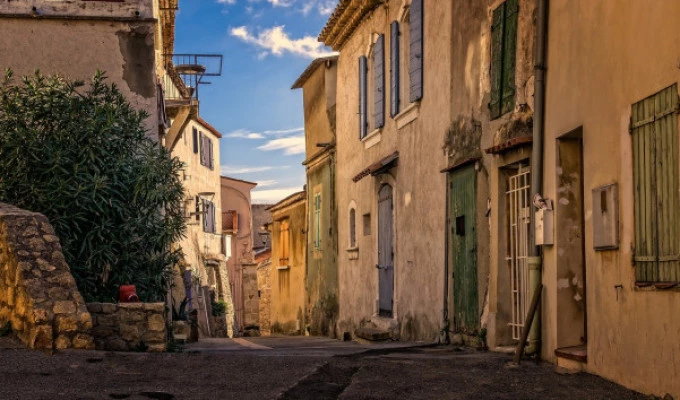 Costruire Casa Cerca...