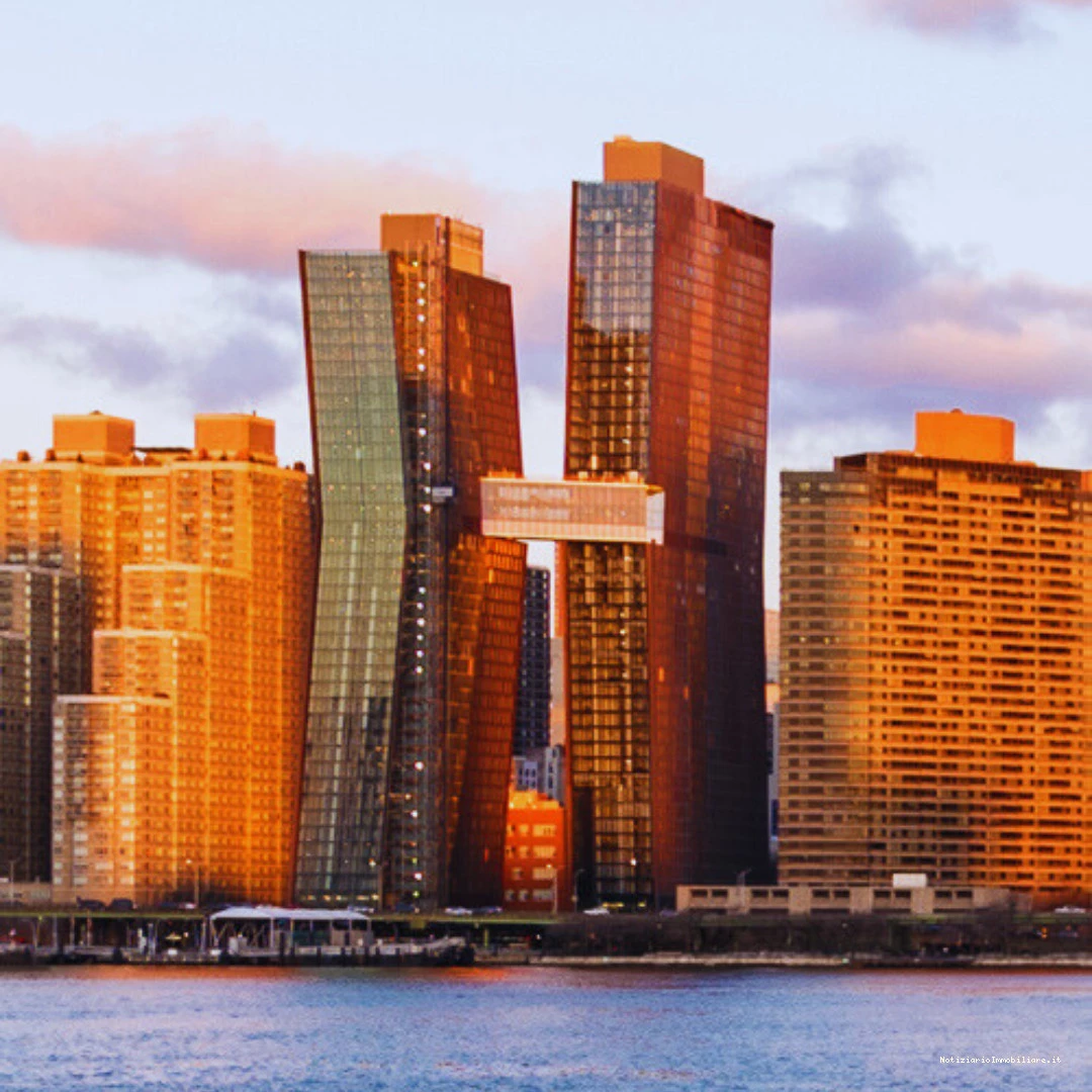 The Copper New York facciata est