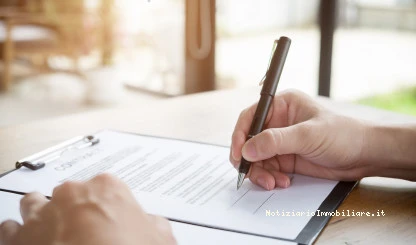 Scrittura privata per compravendita immobiliare: guida e modello PDF