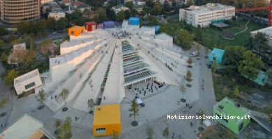 Piramide Di Tirana L...