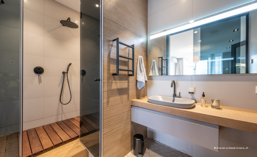 bagno con luci fredde sconsigliato perchè poco accogliente